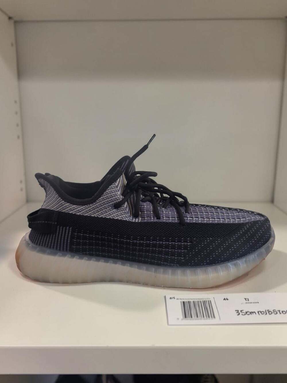 Breathable soft sole shoes for men and women couple casual mesh fly knit